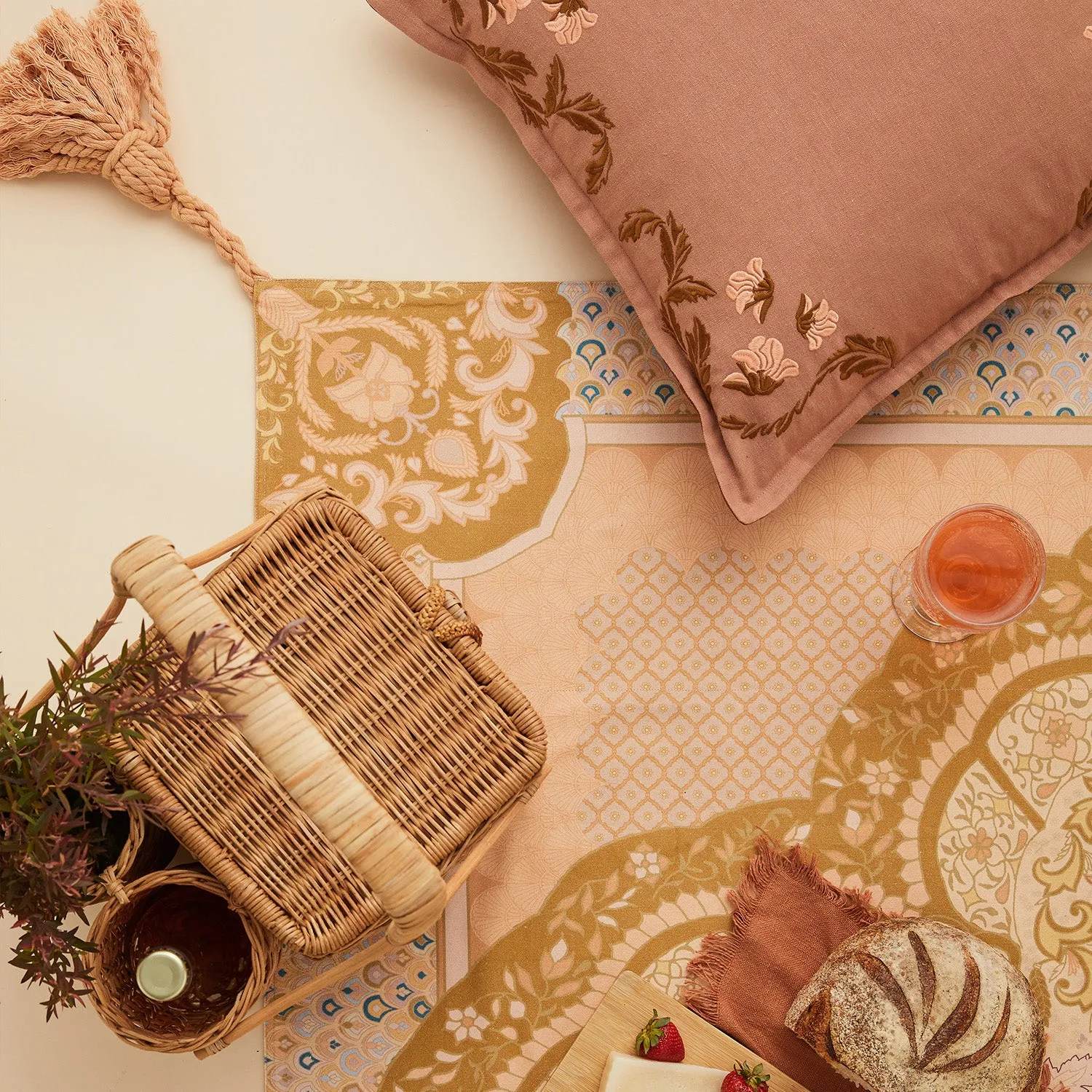 Wild Peach Picnic Rug